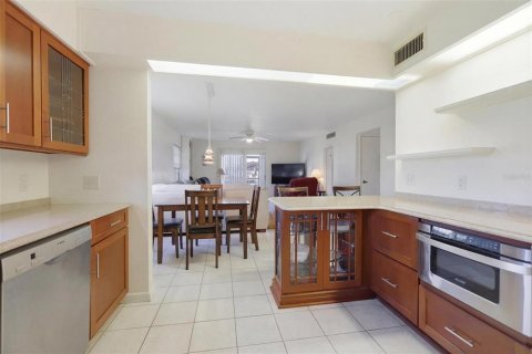 Condominio en venta en Astor, Florida, 2 dormitorios, 109.44 m2 № 2145025 - foto 24