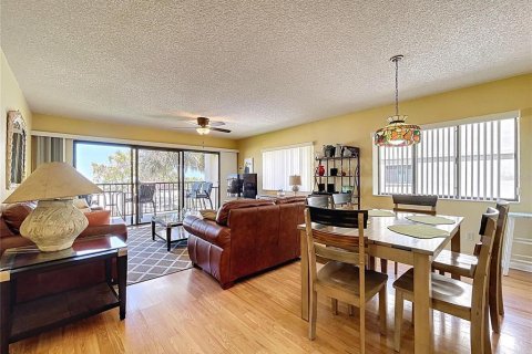 Copropriété à vendre à Treasure Island, Floride: 2 chambres, 103.59 m2 № 1542577 - photo 29
