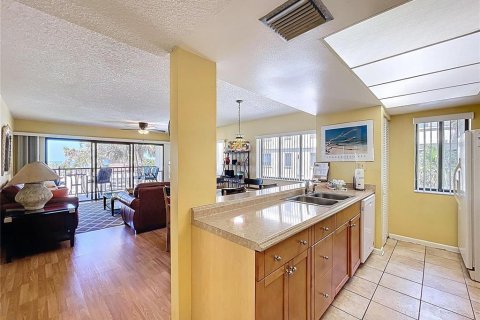 Copropriété à vendre à Treasure Island, Floride: 2 chambres, 103.59 m2 № 1542577 - photo 28