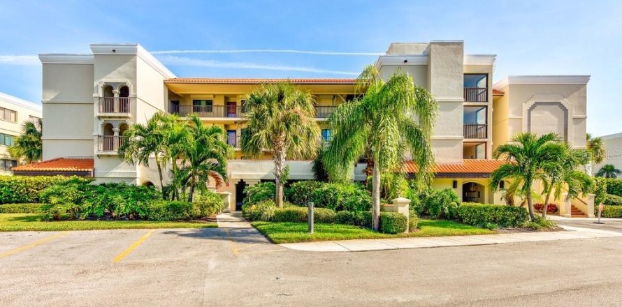 Condo à Treasure Island, Floride, 2 chambres  № 1542577