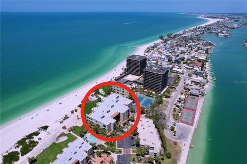 Copropriété à vendre à Treasure Island, Floride: 2 chambres, 103.59 m2 № 1542577 - photo 3