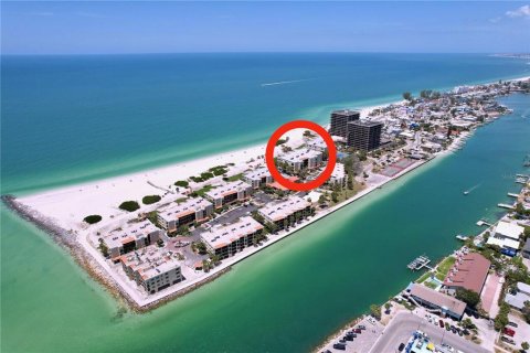 Copropriété à vendre à Treasure Island, Floride: 2 chambres, 103.59 m2 № 1542577 - photo 5