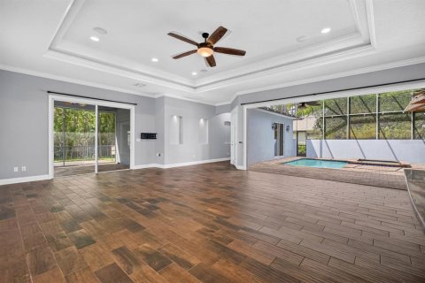 Villa ou maison à vendre à New Smyrna Beach, Floride: 5 chambres, 280.29 m2 № 2351576 - photo 10