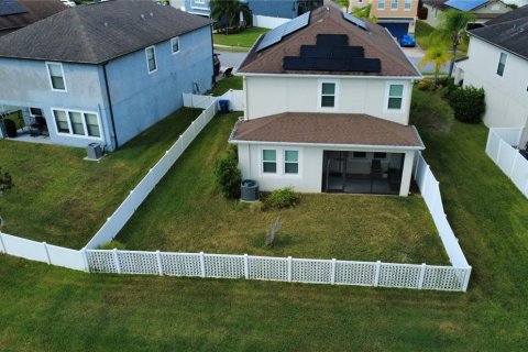 House in New Port Richey, Florida 5 bedrooms, 231.51 sq.m. № 2157833 - photo 7