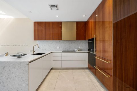 Copropriété à vendre à Miami, Floride: 2 chambres, 80.92 m2 № 1922238 - photo 3