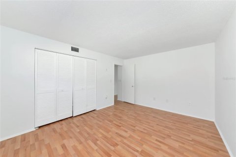 Condo in Venice, Florida, 2 bedrooms  № 1625341 - photo 16