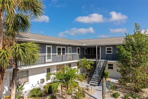 Condo in Venice, Florida, 2 bedrooms  № 1625341 - photo 3