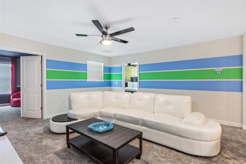 House in Davenport, Florida 8 bedrooms, 363.15 sq.m. № 1447461 - photo 17