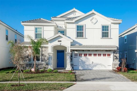 House in Davenport, Florida 8 bedrooms, 363.15 sq.m. № 1447461 - photo 1