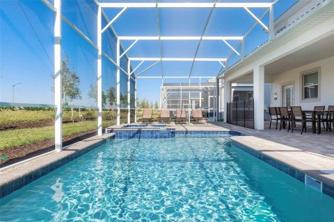 House in Davenport, Florida 8 bedrooms, 363.15 sq.m. № 1447461 - photo 30