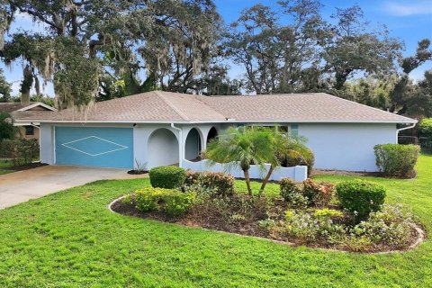 House in Sarasota, Florida 4 bedrooms, 151.43 sq.m. № 2367118