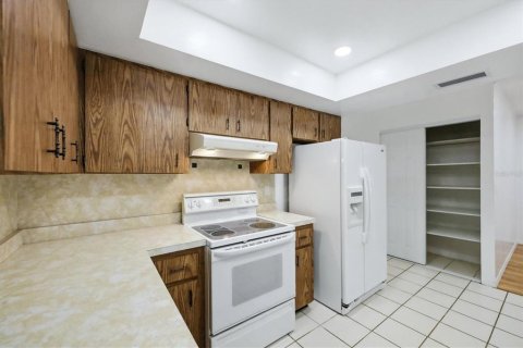 House in Sarasota, Florida 4 bedrooms, 151.43 sq.m. № 2367118 - photo 8