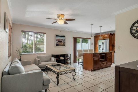 Villa ou maison à vendre à Hollywood, Floride: 3 chambres, 190.26 m2 № 2087415 - photo 7