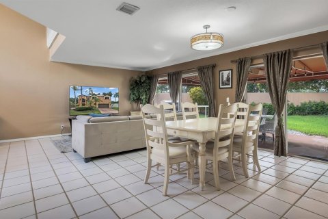 Villa ou maison à vendre à Hollywood, Floride: 3 chambres, 190.26 m2 № 2087415 - photo 5