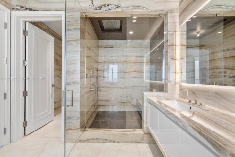 Condo in Sunny Isles Beach, Florida, 4 bedrooms  № 1867073 - photo 28