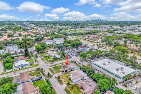 Villa ou maison à vendre à Lauderdale Lakes, Floride: 3 chambres, 175.68 m2 № 2087435 - photo 8