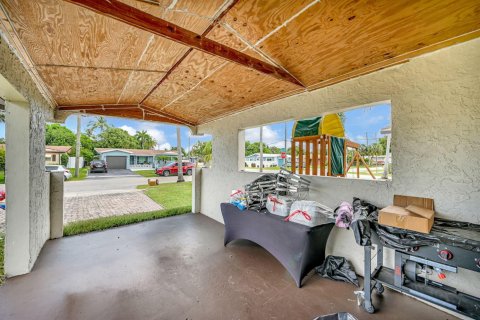 Villa ou maison à vendre à Lauderdale Lakes, Floride: 3 chambres, 175.68 m2 № 2087435 - photo 4