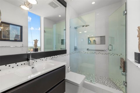 Condominio en venta en Coral Gables, Florida, 3 dormitorios, 195.09 m2 № 2038328 - foto 28