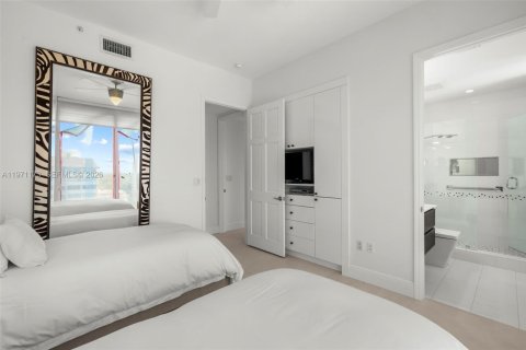 Condominio en venta en Coral Gables, Florida, 3 dormitorios, 195.09 m2 № 2038328 - foto 27