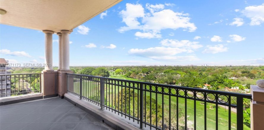 Condominio en Coral Gables, Florida, 3 dormitorios  № 2038328