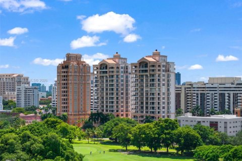 Condominio en venta en Coral Gables, Florida, 3 dormitorios, 195.09 m2 № 2038328 - foto 5