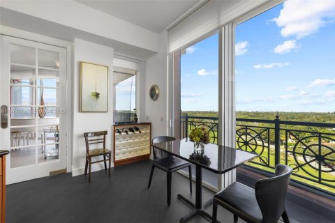 Condominio en venta en Coral Gables, Florida, 3 dormitorios, 195.09 m2 № 2038328 - foto 18