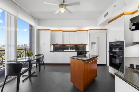 Condominio en venta en Coral Gables, Florida, 3 dormitorios, 195.09 m2 № 2038328 - foto 16