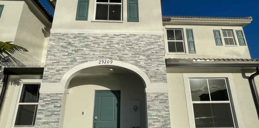 Casa en Miami, Florida 3 dormitorios, 131.27 m2 № 1967440