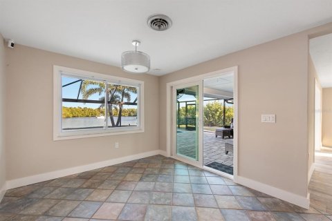 Villa ou maison à vendre à Englewood, Floride: 2 chambres, 148.55 m2 № 2216441 - photo 19