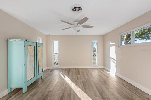 Villa ou maison à vendre à Englewood, Floride: 2 chambres, 148.55 m2 № 2216441 - photo 28