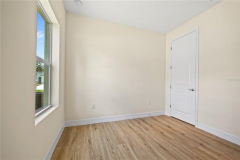 House in North Port, Florida 4 bedrooms, 184.88 sq.m. № 1426955 - photo 16