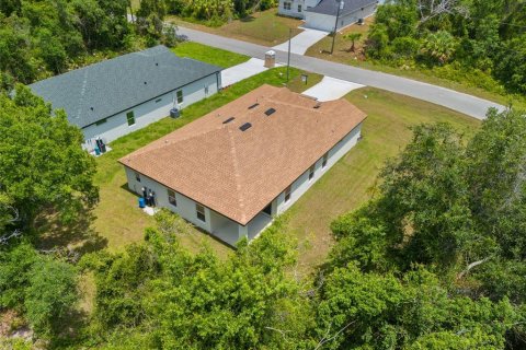 House in North Port, Florida 4 bedrooms, 184.88 sq.m. № 1426955 - photo 24