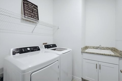 Villa ou maison à vendre à Port Charlotte, Floride: 3 chambres, 204.48 m2 № 2423601 - photo 25