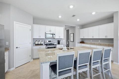 Villa ou maison à vendre à Port Charlotte, Floride: 3 chambres, 204.48 m2 № 2423601 - photo 8