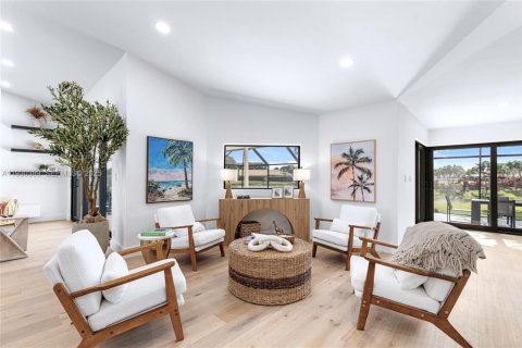 Купить виллу или дом в Бока-Ратон, Флорида 3 спальни, 243.22м2, № 1991722 - фото 14