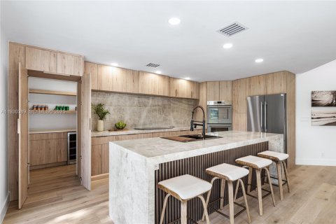 Купить виллу или дом в Бока-Ратон, Флорида 3 спальни, 243.22м2, № 1991722 - фото 9