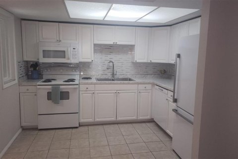 Apartamento en alquiler en Ocala, Florida, 3 dormitorios, 95.6 m2 № 1826531 - foto 13