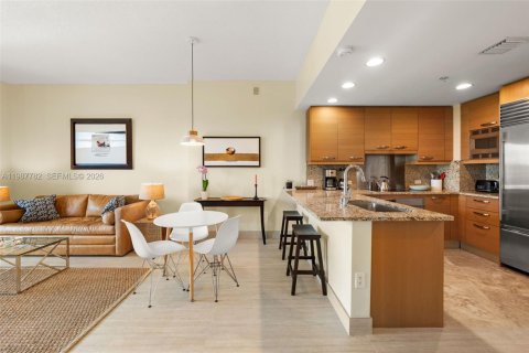 Кондоминиум с 1 спальней в Майами, Флорида № 2049002