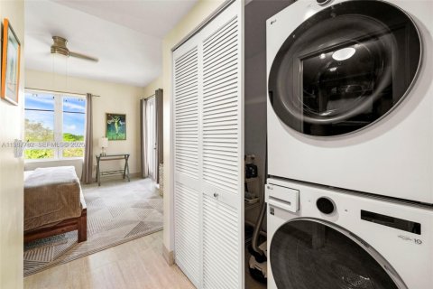 Снять в аренду кондоминиум в Майами, Флорида 1 спальня, 91.51м2, № 2049002 - фото 21