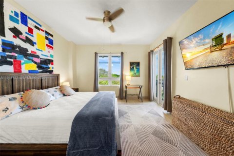 Снять в аренду кондоминиум в Майами, Флорида 1 спальня, 91.51м2, № 2049002 - фото 13