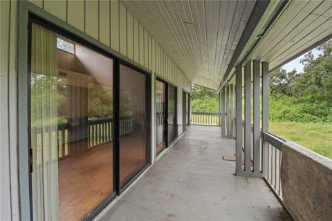 Condo in Haines City, Florida, 2 bedrooms  № 2195417 - photo 17