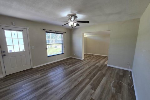 Casa en alquiler en Tampa, Florida, 3 dormitorios, 111.58 m2 № 1879734 - foto 4