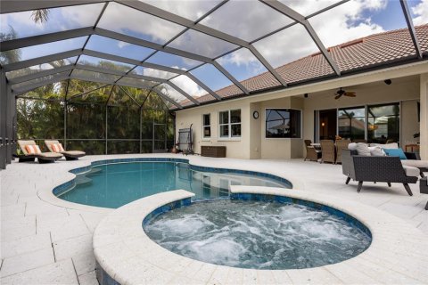 House in Bradenton, Florida 3 bedrooms, 237.55 sq.m. № 1509471 - photo 5