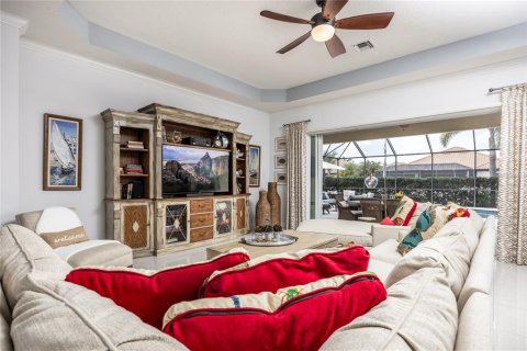 House in Bradenton, Florida 3 bedrooms, 237.55 sq.m. № 1509471 - photo 6