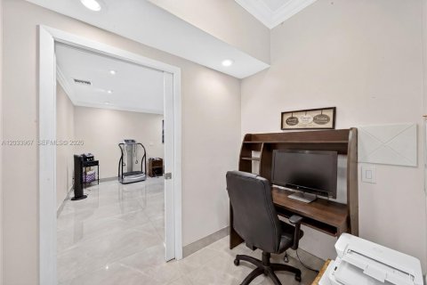 Casa en venta en Miami, Florida, 4 dormitorios, 269.23 m2 № 2087587 - foto 28