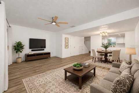 Townhouse in Oldsmar, Florida 2 bedrooms, 100.33 sq.m. № 2394203 - photo 7