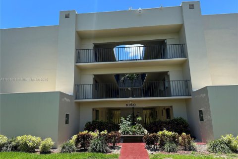 Condominio en venta en Delray Beach, Florida, 2 dormitorios, 88.44 m2 № 1785741 - foto 1