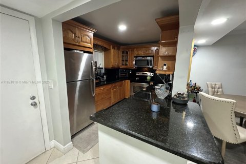 Condominio en venta en Delray Beach, Florida, 2 dormitorios, 88.44 m2 № 1785741 - foto 9