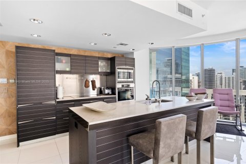 Condo in Miami, Florida, 2 bedrooms  № 2082106 - photo 4