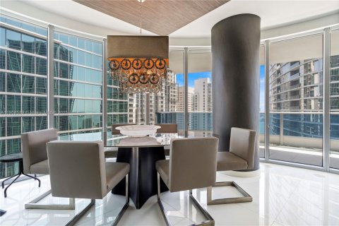 Condo in Miami, Florida, 2 bedrooms  № 2082106 - photo 10